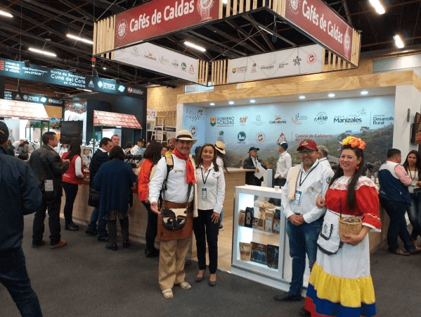 Foto que muestra el stand de cafés especiales del Departamento de Caldas en Expo café Colombia 2019